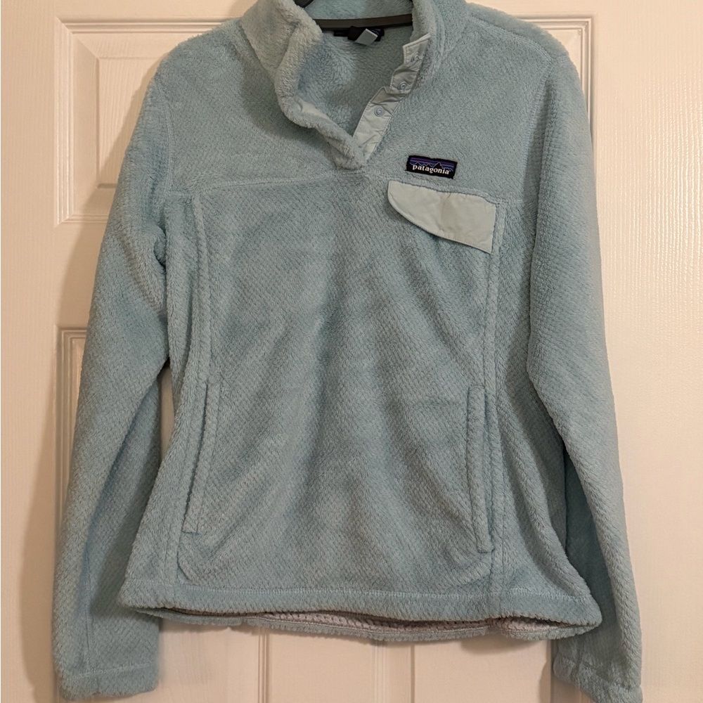 Patagonia Women's Sky Blue Pullover Button Up Sweater